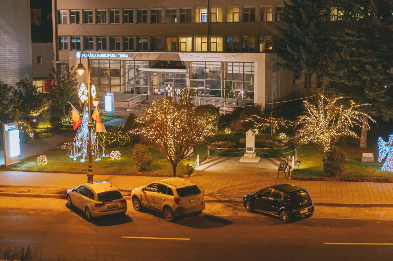 Belle View Apart Hotel Turda Exterior photo